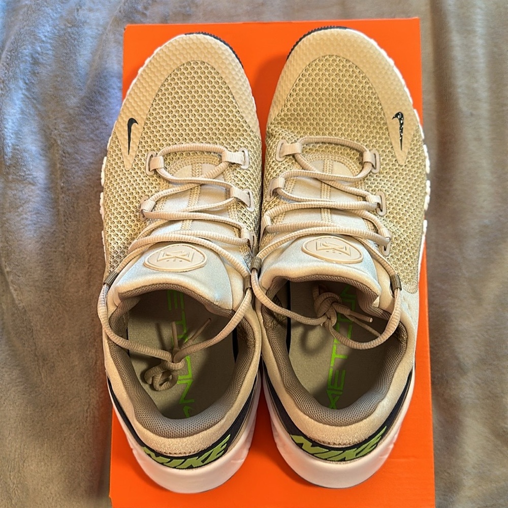 Nike Free Metcon 4 Men’s Sneakers